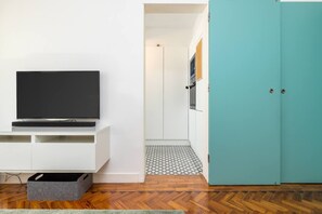 Interior - Near Lisbon Apartment (Amadora)