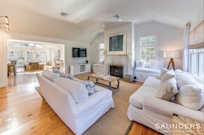 Living area - Relaxing 3-Bedroom Watermill Cottage  w/ Pool Minutes From Beach & Village (Water Mill)