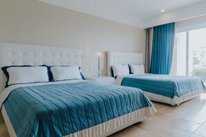 Zimmersafe, Schreibtisch, kostenloses WLAN, Bettwäsche