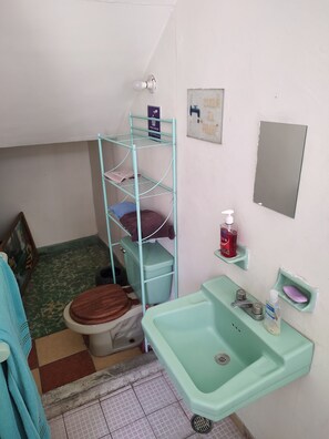 Een douche, handdoeken
