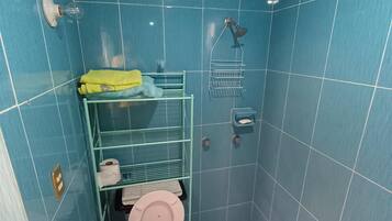 Shower, towels