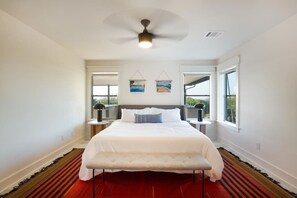 9 bedrooms, iron/ironing board, WiFi, bed sheets