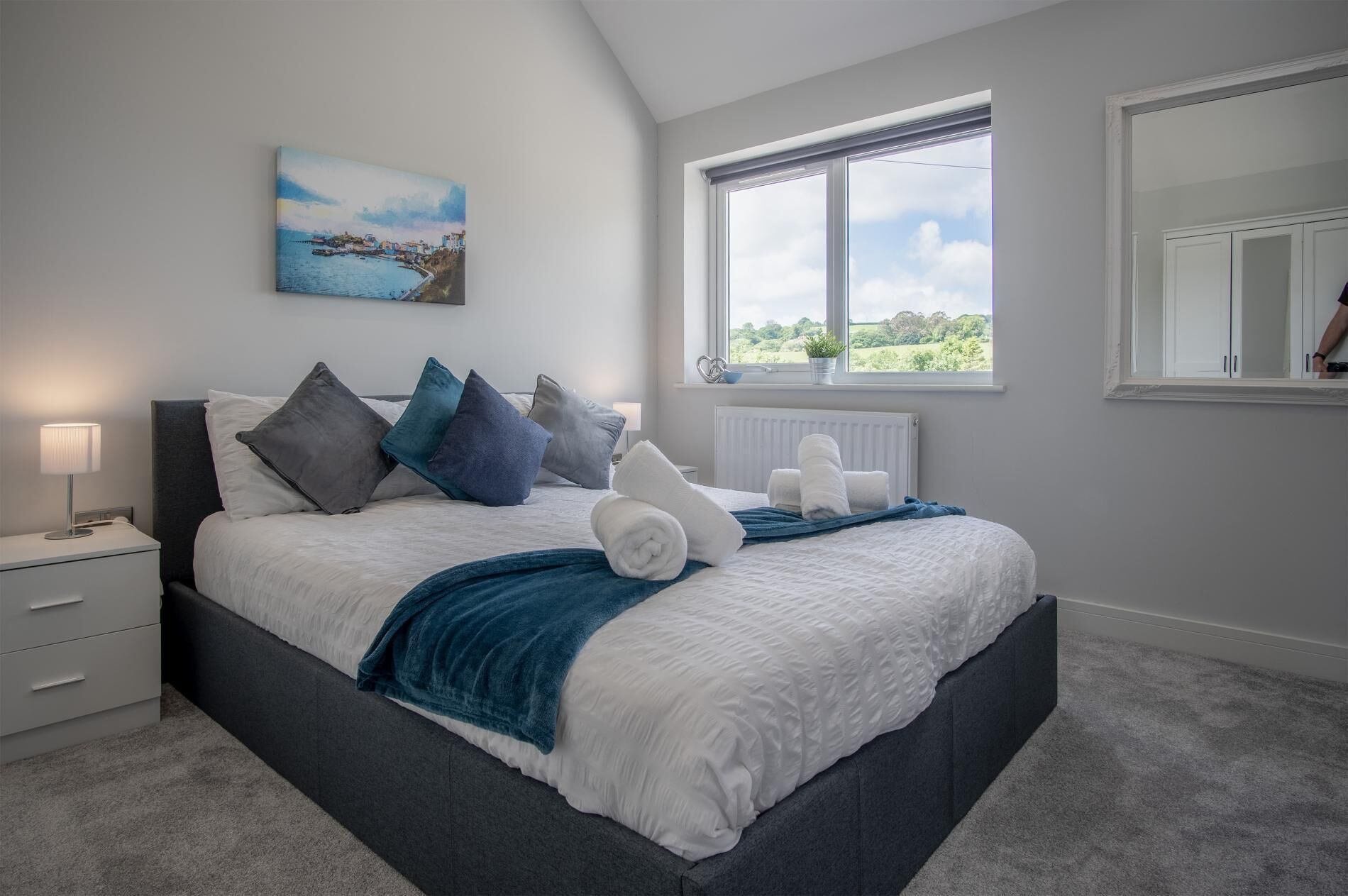 4 bedrooms, iron/ironing board, WiFi