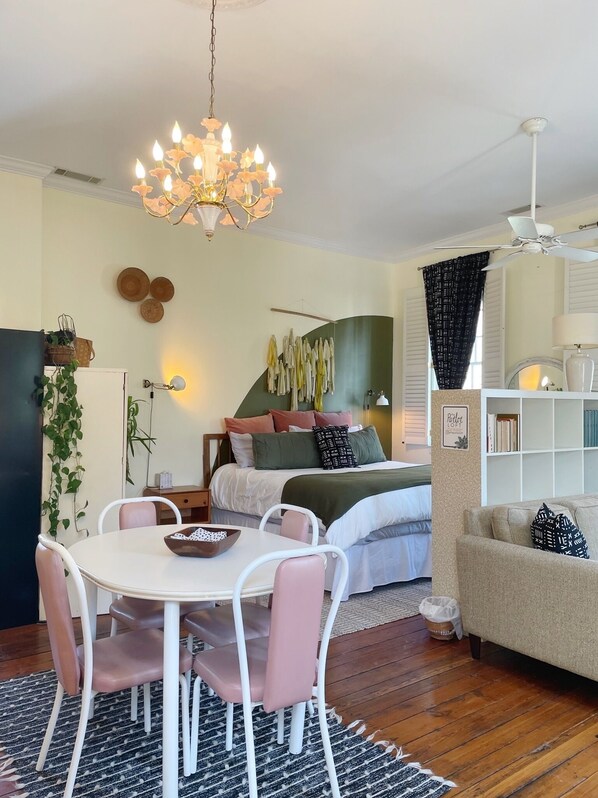 1 bedroom, desk, iron/ironing board, free WiFi