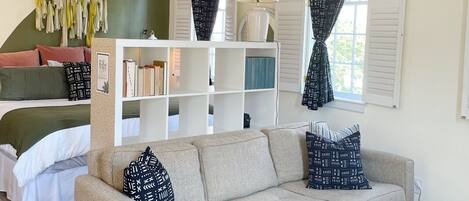 1 bedroom, desk, iron/ironing board, free WiFi