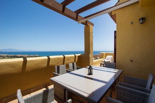 Charming apartment close to the beach.