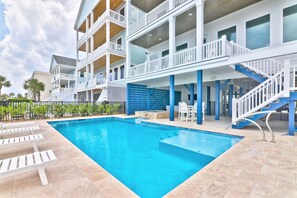 Pool - A Summer by the Sea - Pool, Hot Tub & Game Room (North Myrtle Beach)