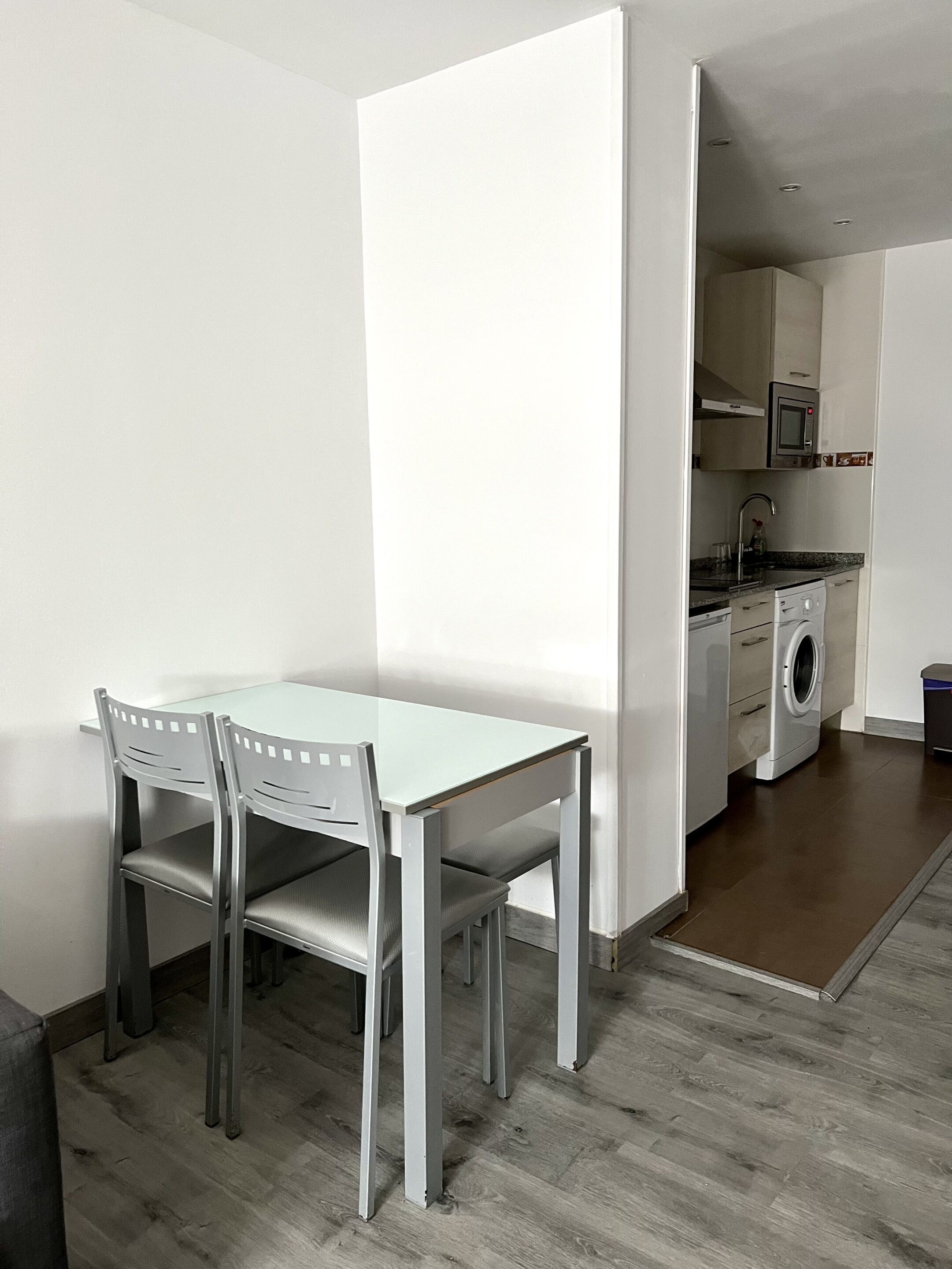 Apartamento, baño privado, vistas al mar | Salón