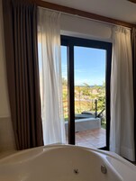 Bañera de hidromasaje interior