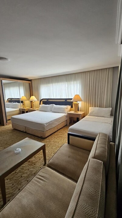 Sever Suites Hotel