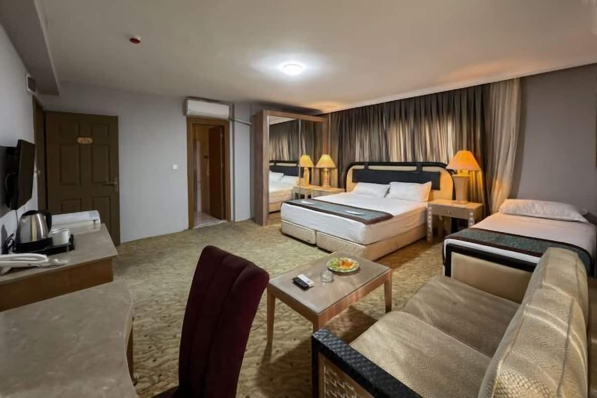 Cortinas blackout, sistema de insonorización y wifi gratis