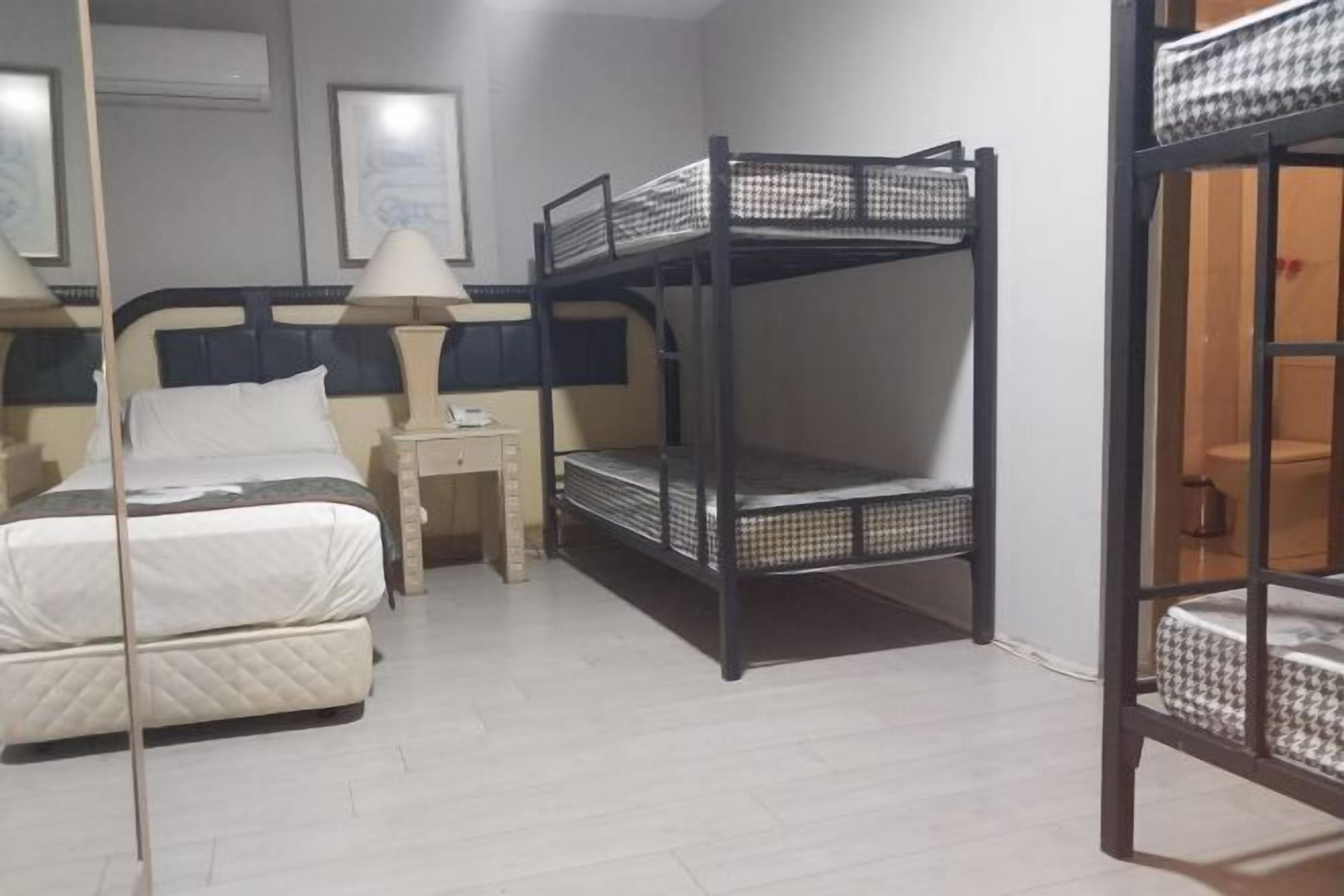 Cortinas blackout, sistema de insonorización y wifi gratis 