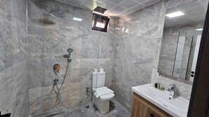 Family Room | Premium bedding, minibar, desk, laptop workspace - Sever Suites Hotel (Antalya)