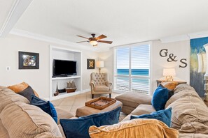 Smart TV, lettore DVD, studio