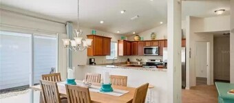 The Villages - Lake Sumpter Landing Beautiful 2 Bedroom, 2 Bath Villa