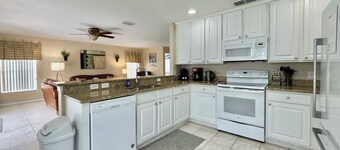 Peaceful & Lovely 5 bed Pool Home