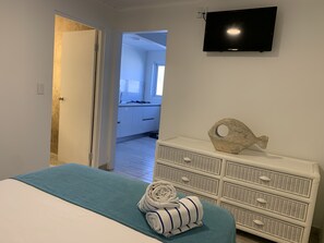 1 bedroom, iron/ironing board, free WiFi