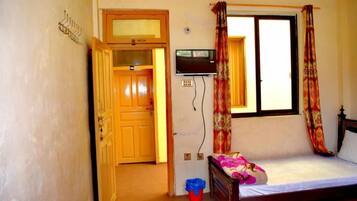Standard Double or Twin Room | Free WiFi