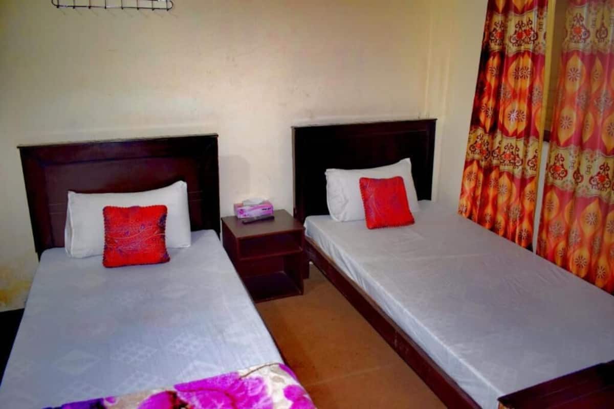 Habitación estándar con 1 cama matrimonial o 2 individuales | Wifi gratis