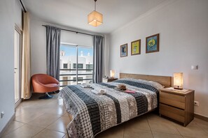 3 Schlafzimmer, Zimmersafe, Bügeleisen/Bügelbrett, kostenloses WLAN