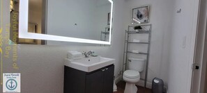 Towels, toilet paper