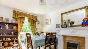 Dining - Inviting 1-bed House in Southampton (Southampton)