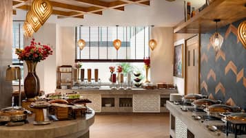 Daily buffet breakfast for a fee