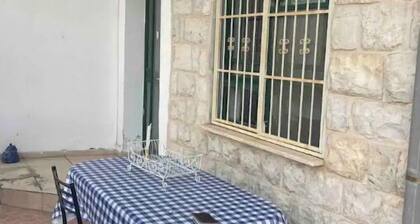 BLACK GOLD KINGDOM 1 BEDROOM & BATHROOM APARTMENT