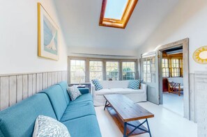Living area - Rustic, sunny cottage w/ deck & W/D - walk to the beach & town! (Nantucket)