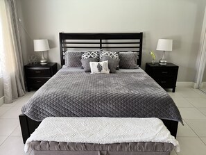 2 bedrooms, iron/ironing board, free WiFi, bed sheets