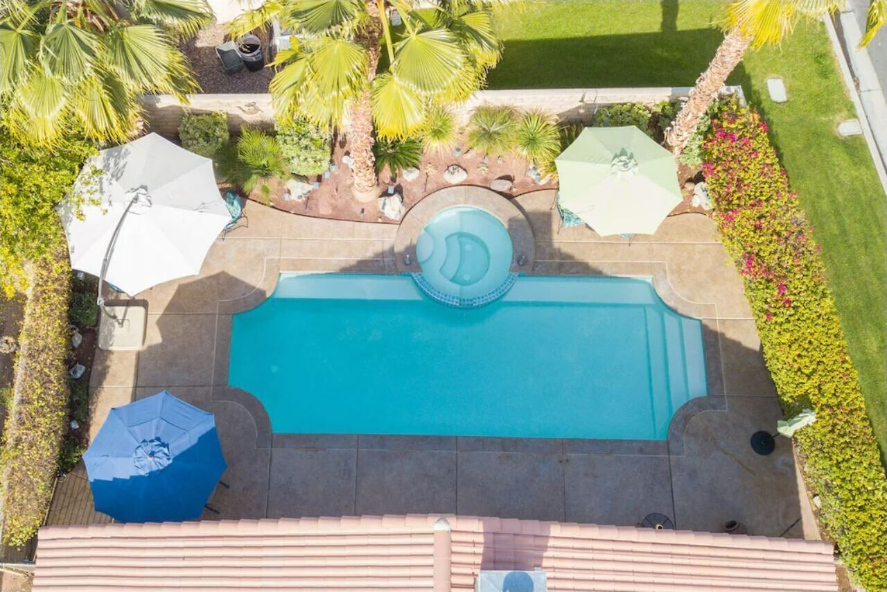 Piscine extérieure, piscine chauffée