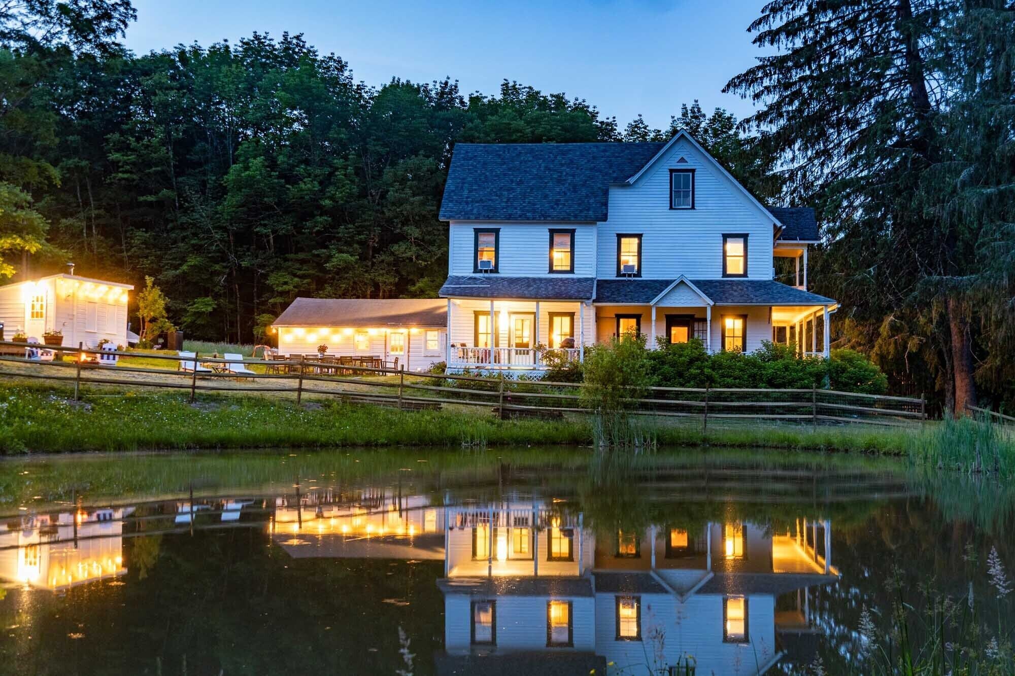 Prime Catskills172 acres Luxury Estates/Nature Reserve-POOL-SAUNA-HOT TUB/Hiking