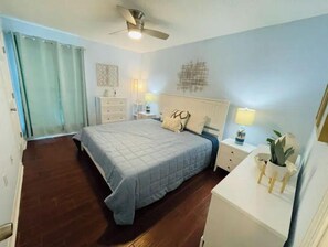 5 Schlafzimmer, Zimmersafe, Bügeleisen/Bügelbrett, Reisekinderbett