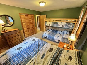 3 bedrooms, desk, free WiFi