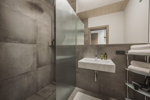 Studio, Private Bathroom, Courtyard View (Studio S mit Balkon/Garte) | Interior - Solu Apartments (Telfs)