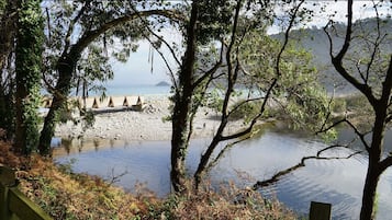 Vlak bij het strand