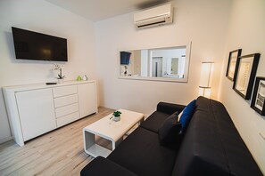 Living room - Downtown Park Apartments With Balcony (Vodice)