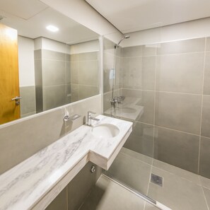 Superior Double Room, 1 Bedroom | Bathroom | Shower, rainfall showerhead, hair dryer, bidet