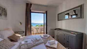 Design-Villa, 5 Schlafzimmer, Whirlpool, Meerblick | Ausblick vom Zimmer