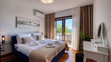 5 bedrooms, memory-foam beds, in-room safe, individually decorated