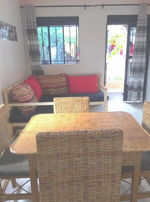 Dining - Private room in Bukasa shared apartment (Kampala)