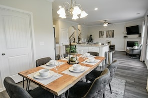 Dining - Lavish 4BR/3BA Home with Pool, Grill, Video Games, King Bed (Lexington)