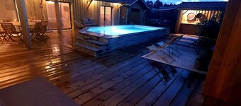 Magnificent, comfortable house with heated swimming pool