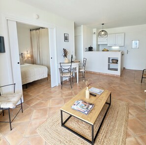 1 bedroom, travel crib, free WiFi, bed sheets