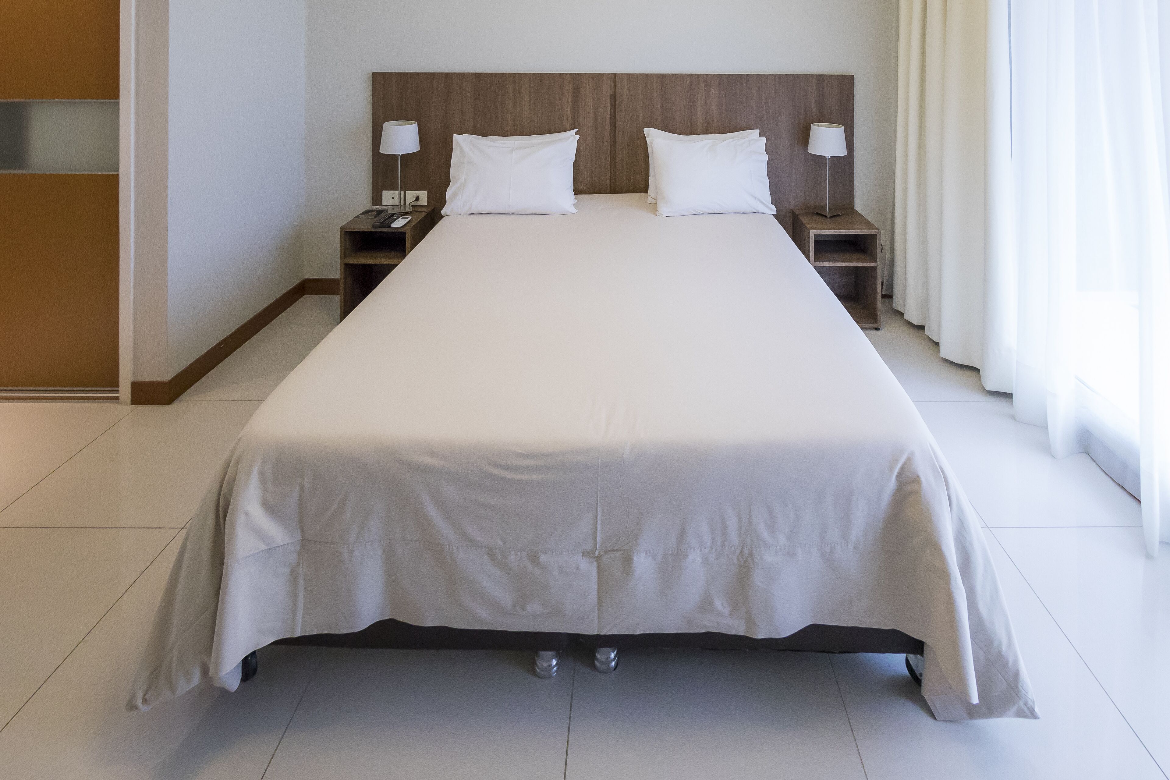 superior double room | hypo-allergenic bedding, in-room safe, desk, iron/ironing board