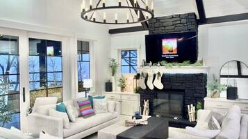 TV connectée, cheminée