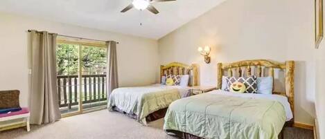 2 soverom, strykejern/-brett, wi-fi og sengetøy