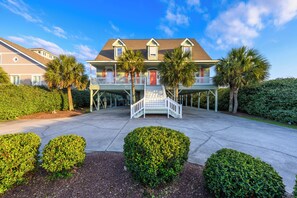 Exterior - Amazing oceanfront North Myrtle Beach (North Myrtle Beach)