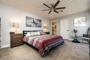 4 bedrooms, desk, iron/ironing board, free WiFi