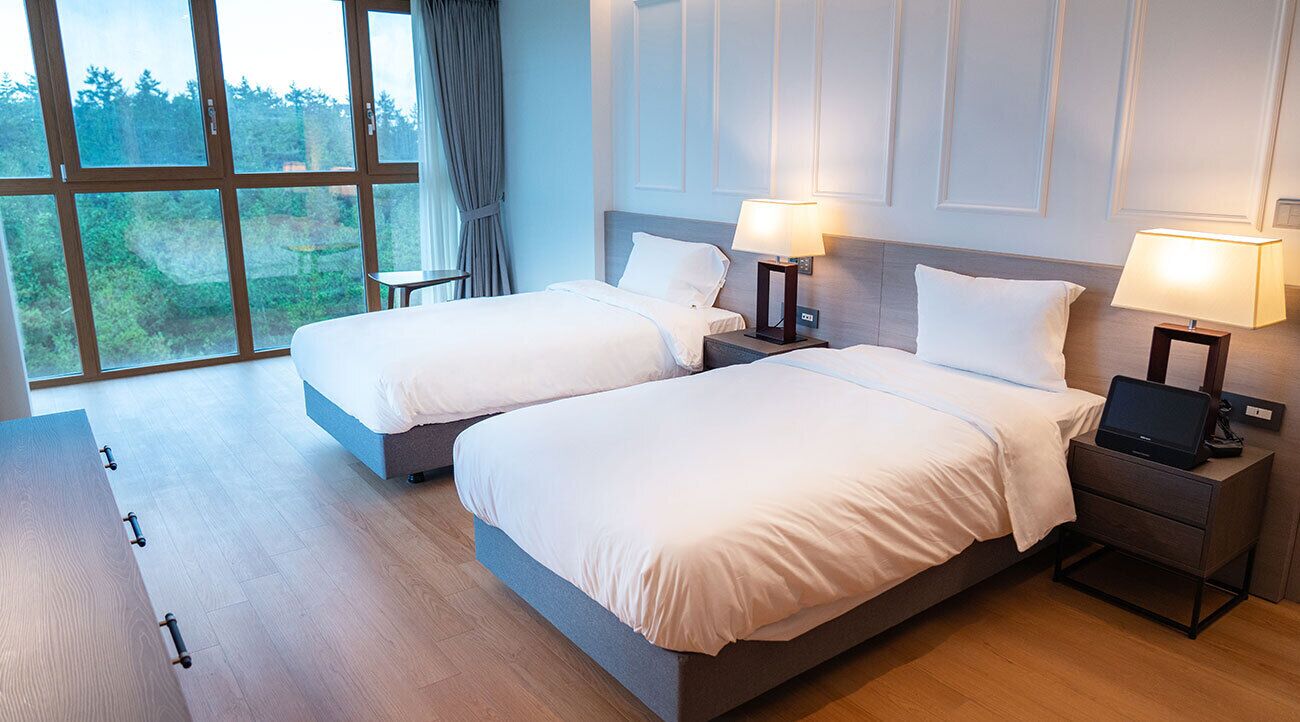 Coffres-forts dans les chambres, Wi-Fi gratuit, draps fournis